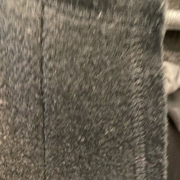 Black and gold Coat - Picture 8 of 14